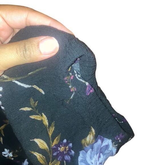 403. American eagle floral v neck jumpsuit size large - Picture 2 of 11